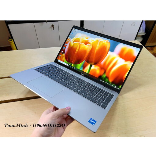 Laptop Dell Latitude 5520 - Core i5 1135G7 đời mới