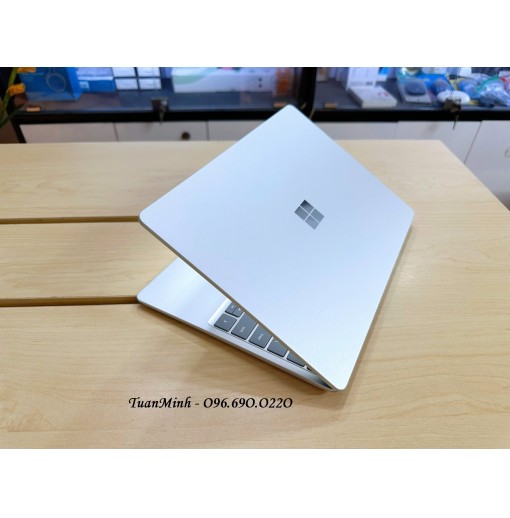 Surface Laptop Go 2
