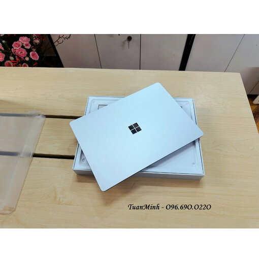 Surface Laptop 4
