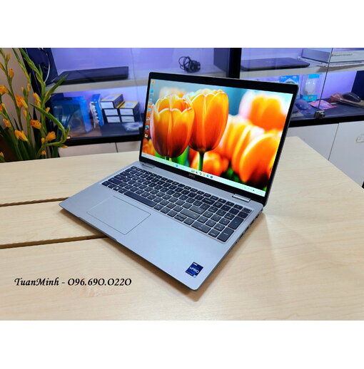 Dell Precision 3570 Core i7 1255U