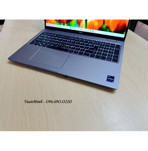 Dell Precision 3570 Core i7 1255U