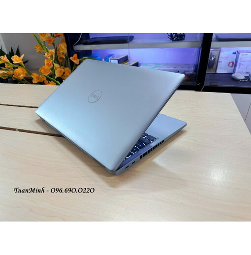 Dell Precision 3561 Core i7 11850H mạnh mẽ